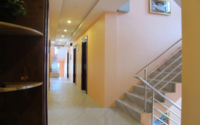 Shwe Pe Ti Hotel