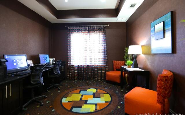 Holiday Inn Express Hotel & Suites DALLAS WEST, an IHG Hotel