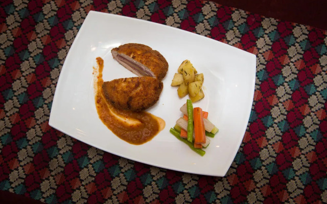 Highlander Inn