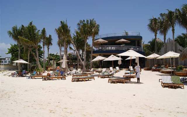 IT Luxury Condo by Tripintravel