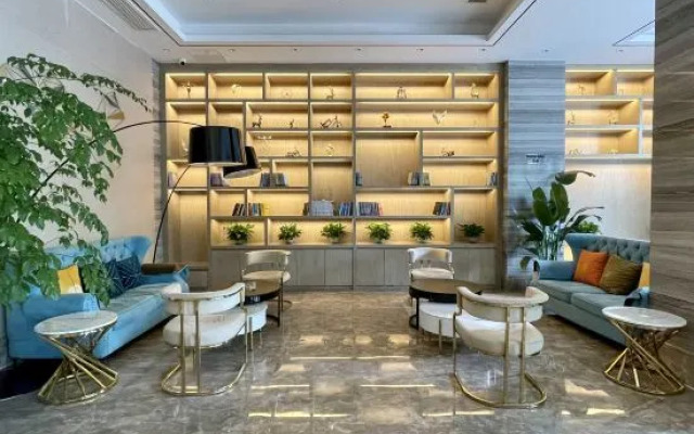 Kyriad Marvelous Hotel （Chongqing North Railway Station）