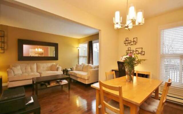 LM Stays - 2 bdrm, minutes to airport