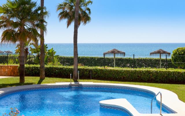 3 bedroom beachfront apartment La Cala de Mijas