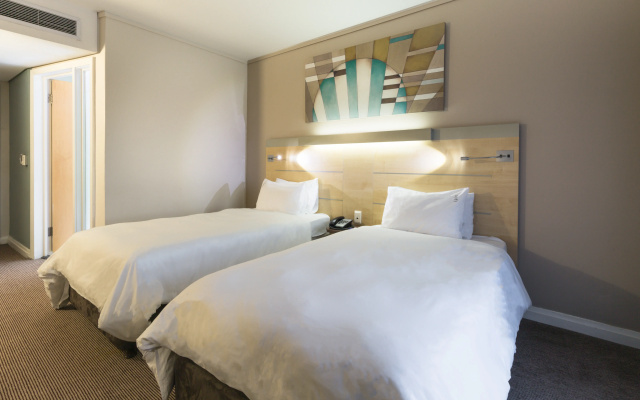 Holiday Inn Express Sandton Woodmead by IHG