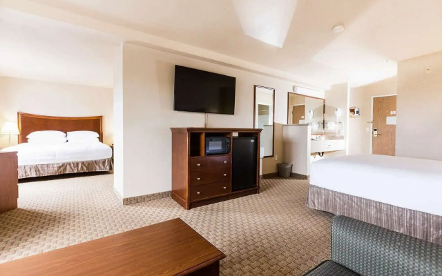 Red Lion Inn & Suites McMinnville