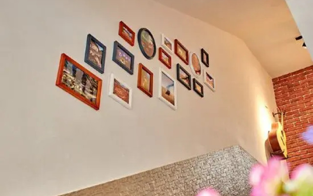 Gratitude Manor Campus Theme Homestay
