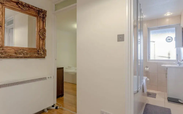 Two Bedroom in Amazing Location