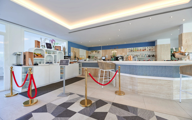 Roc Carolina Hotel