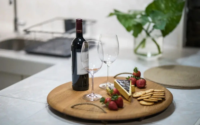 Plattekloof Views - Adults Only
