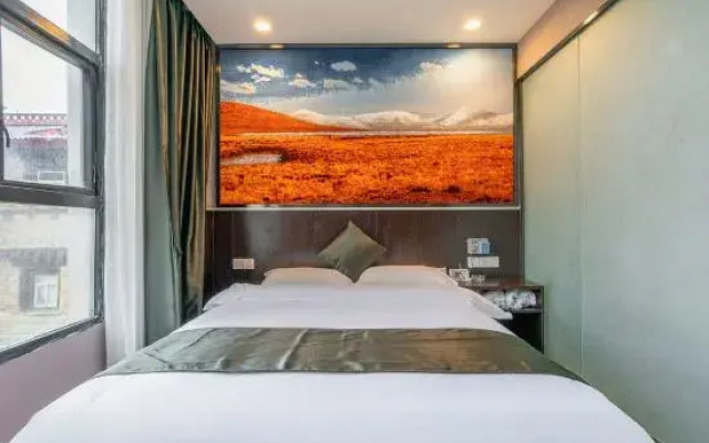 Skyline Hotel