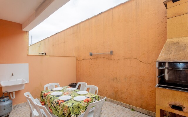 Chalés por temporada no Villagio Santa Mônica, em Caraguatatuba