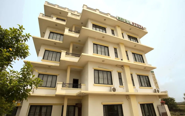 OYO 490 Hotel Royal Stupa