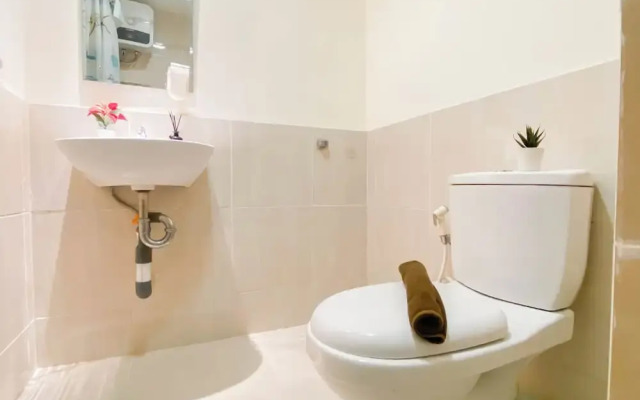 Basic 1Br With Extra Room At Meikarta Apartment