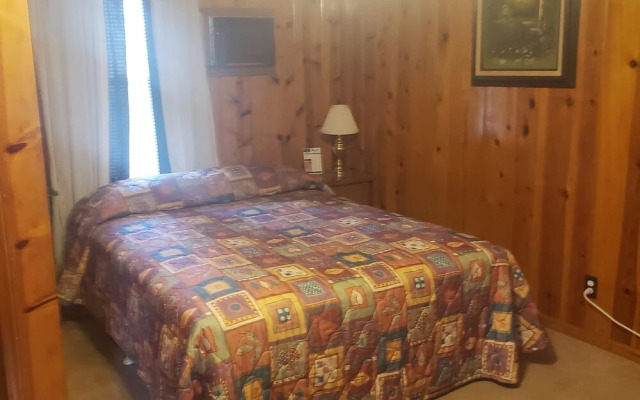 Birchwood Motel