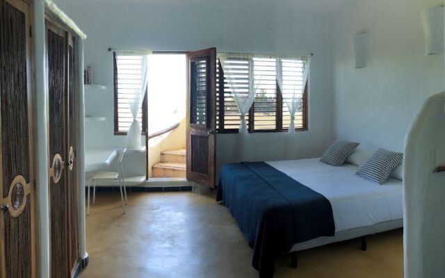 Villa Pina by Hostelsmates