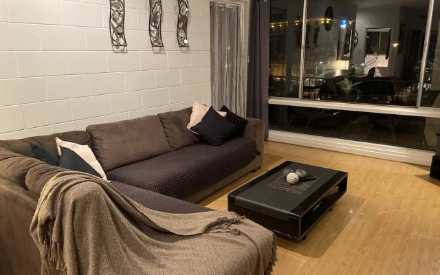 Apartment on Tennyson