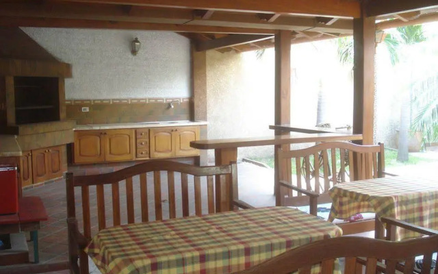 Los Trotamundos