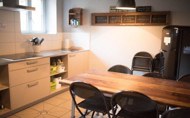 bed & bar No.8 Hostel Adults Only