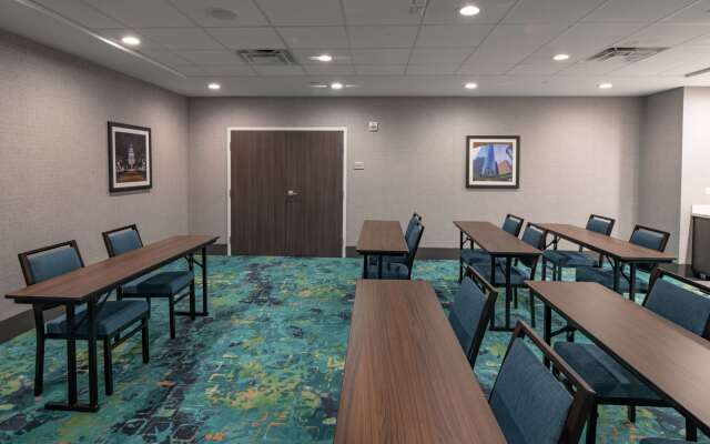 Hampton Inn & Suites Dallas/Plano Central