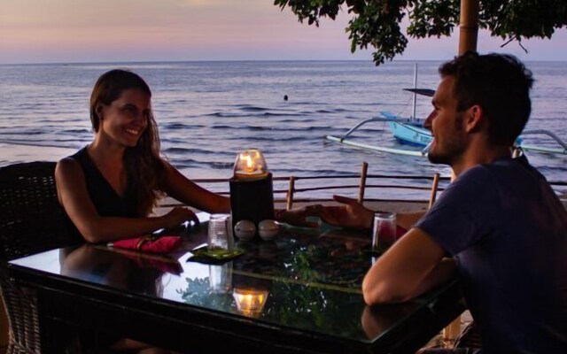 Lilin Lovina Beach Hotel