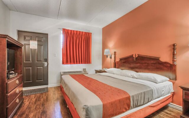 Motel 6 Windsor, ON