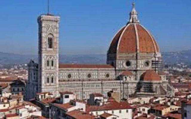 La corte del lungarno