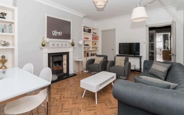 Beautiful & Bright 2BD Flat - Haymarket