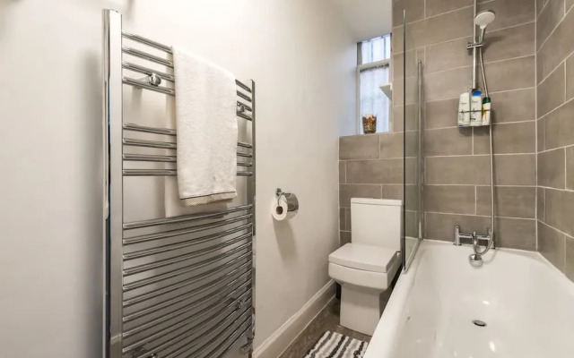 1bed-ground Fl -private Entrance