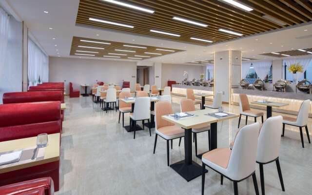 Microtel by Wyndham Lijiang