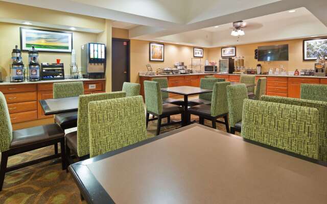 Best Western Plus Mishawaka Inn