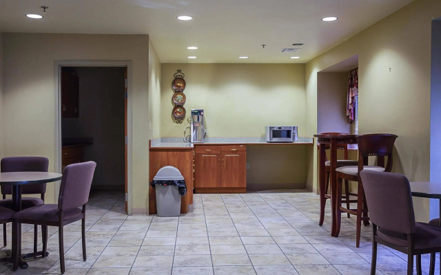 Motel 6 Bartlesville, OK