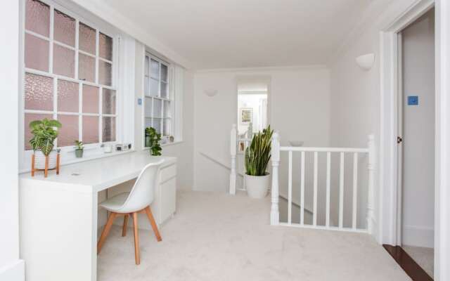 Modern 2 Bedroom Apartment in the Heart of London