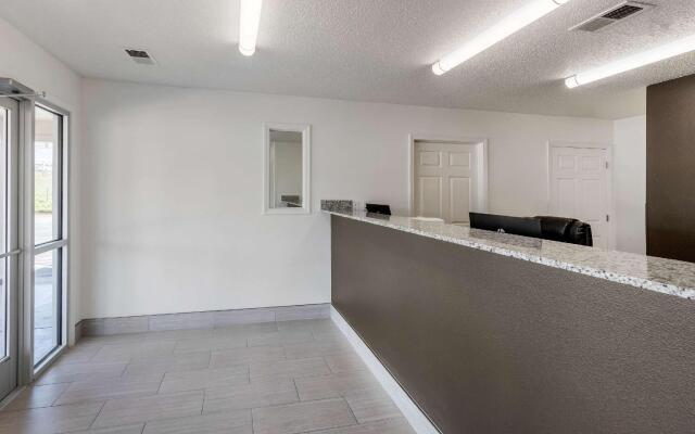 Suburban Studios Spartanburg - I-26