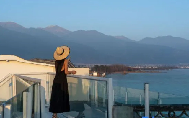 Yunqi Dali Sea View Hotel – Outside – Dali