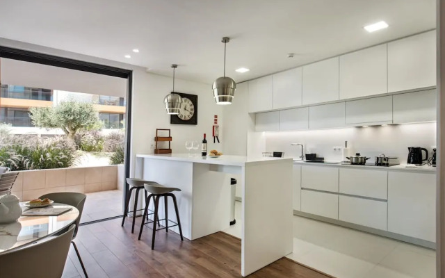 Del Mar Apartment - BT