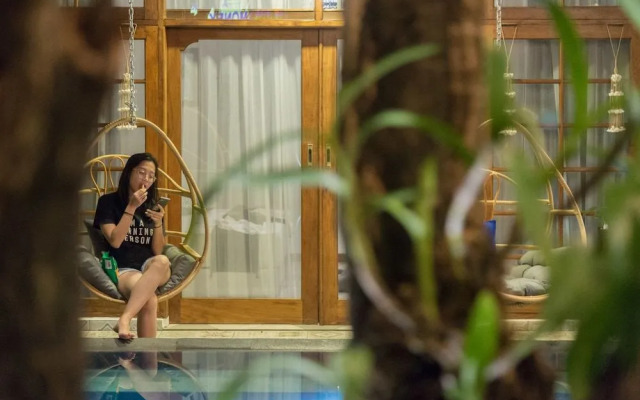 Interconnection Hostel