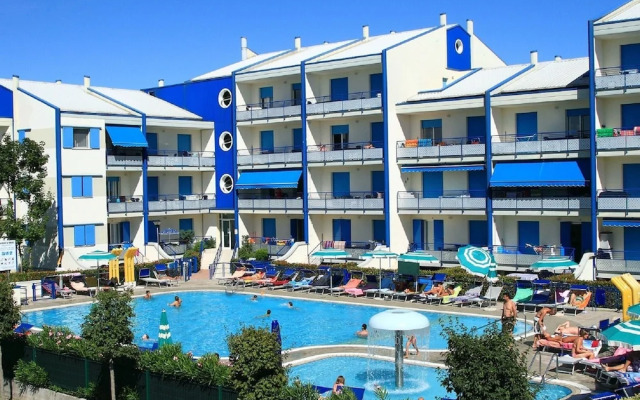 Apartment in Caorle With Balcony