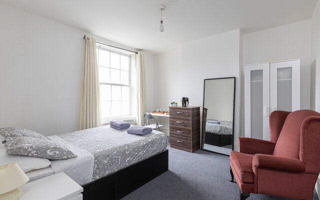 Tower Bridge Accommodation - 22