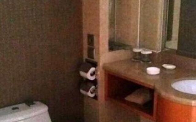 Yinlong Hotel