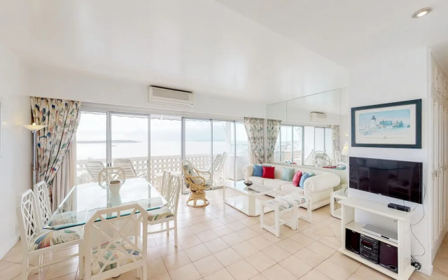 Oceana Suites Vanguardia