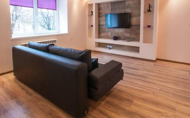 Studio Apartment on Karbysheva