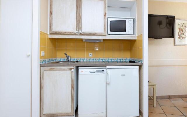 Le Gouic Joli Appartement Piscine