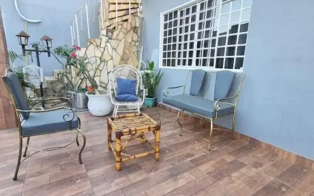 New hotel antes Day hostel