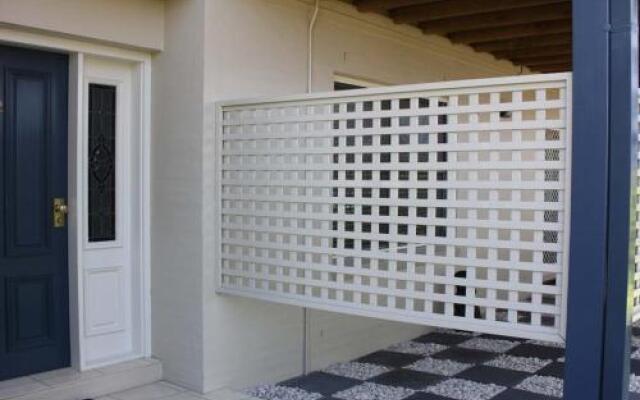 Tokelau 2 - Tuncurry Townhouse