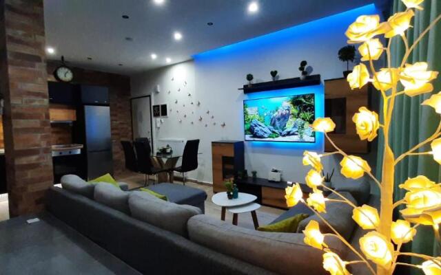 Alexander apartment serres