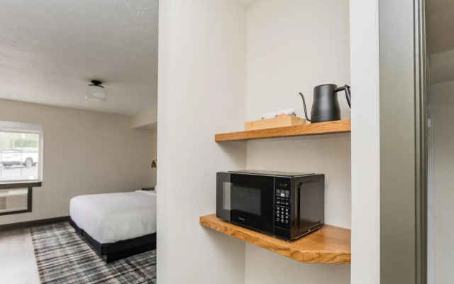 Traverse Victorian Senior Living