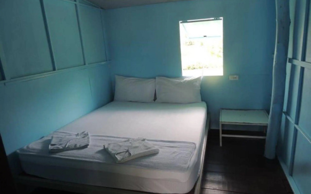 Khao Lak Highway Inn