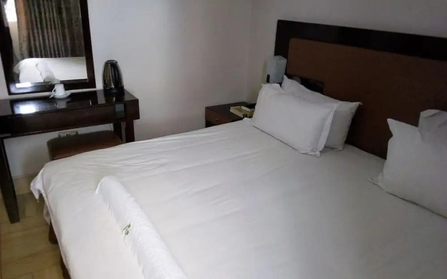 Aabiya Lodge