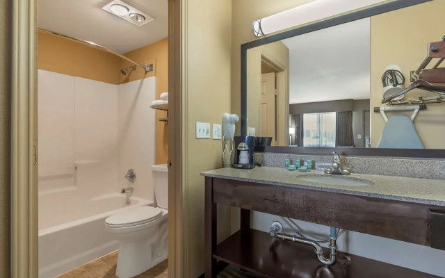 Best Western Taylor Inn