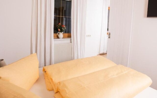 Apartments-Pension Chiara